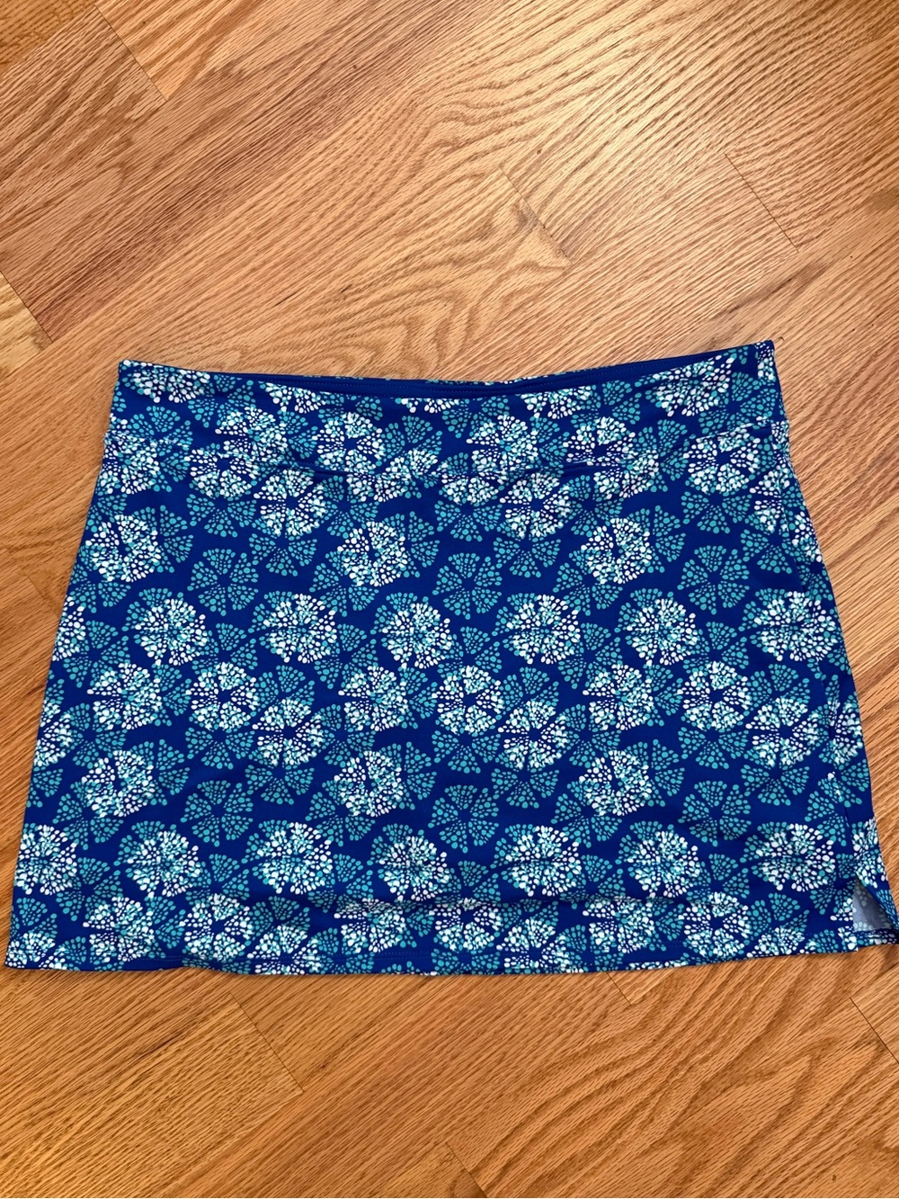 Tranquility Blue Floral Print Active Skort